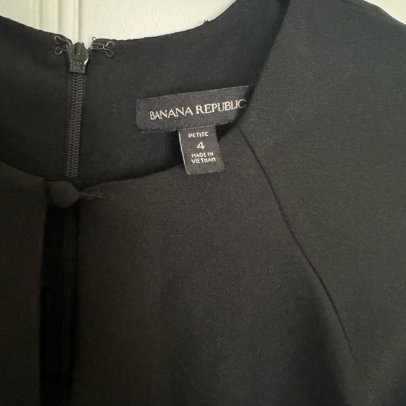 Banana Republic Bell Sleeve Keyhole Dress, Black, Size 4 Petite - Picture 5 of 8